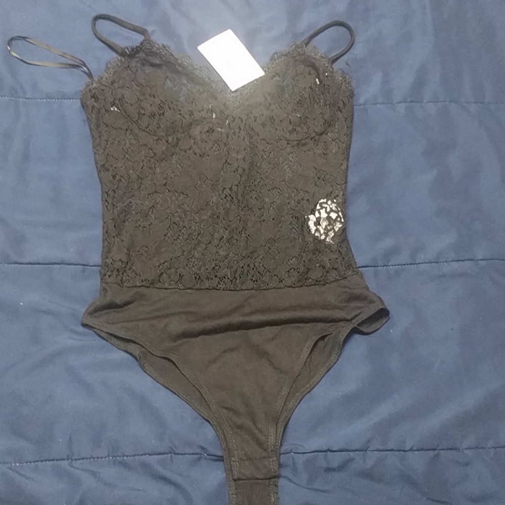 Sexy black snap bottom lace bodysuit Small - Picture 5 of 10